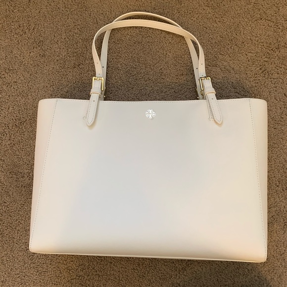 NEW Tory Burch Emerson Buckle Tote White - Picture 6 of 14